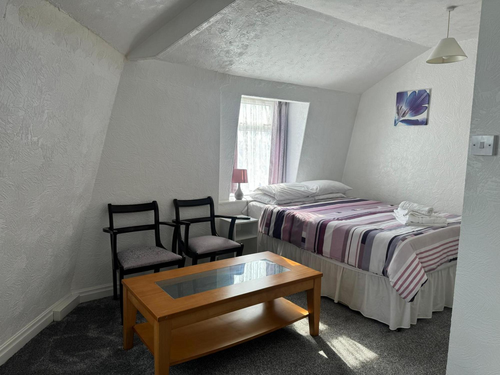 Hotel Oyo Delton Pleasure
