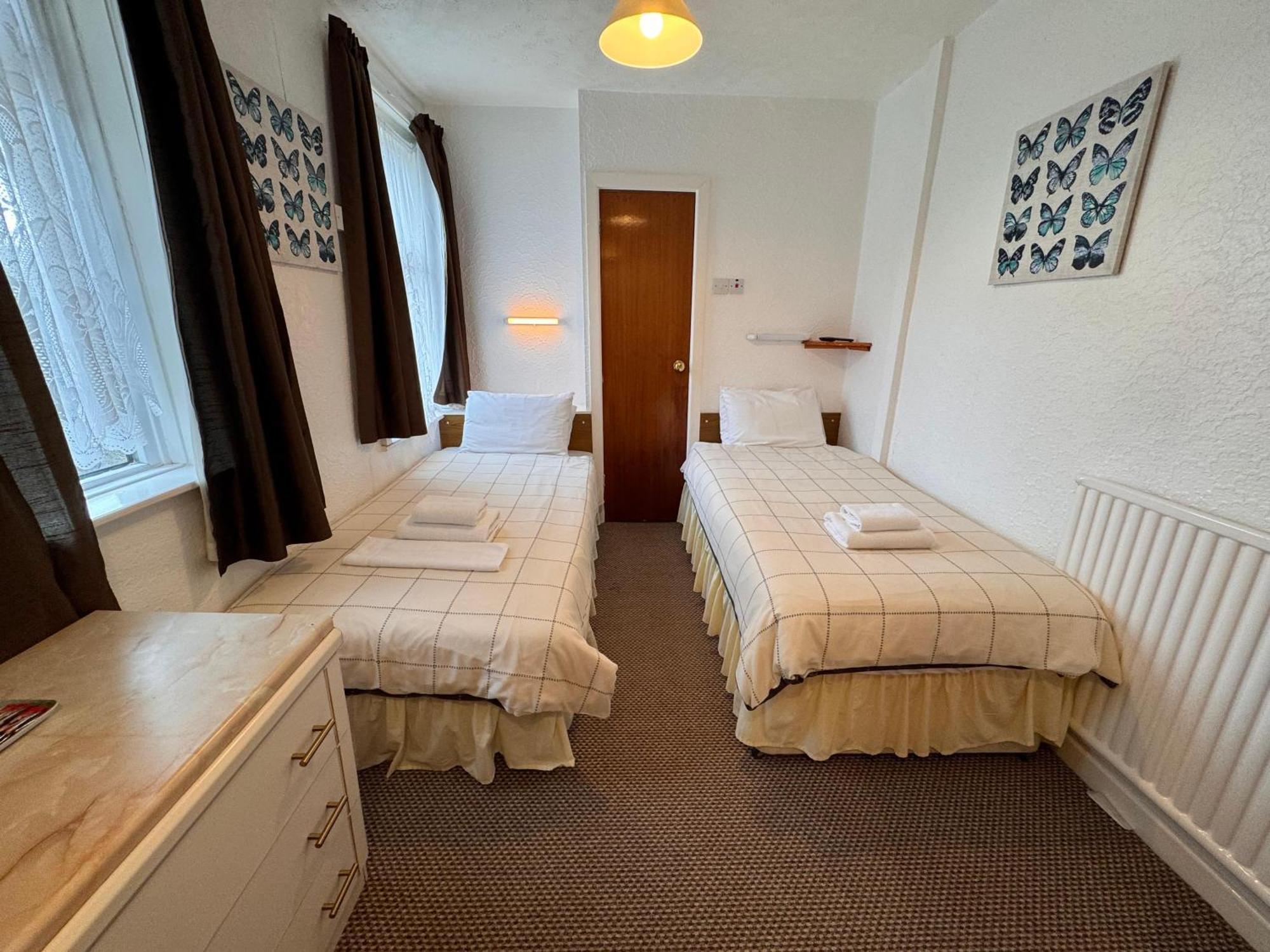Oyo Delton Pleasure 4* Blackpool