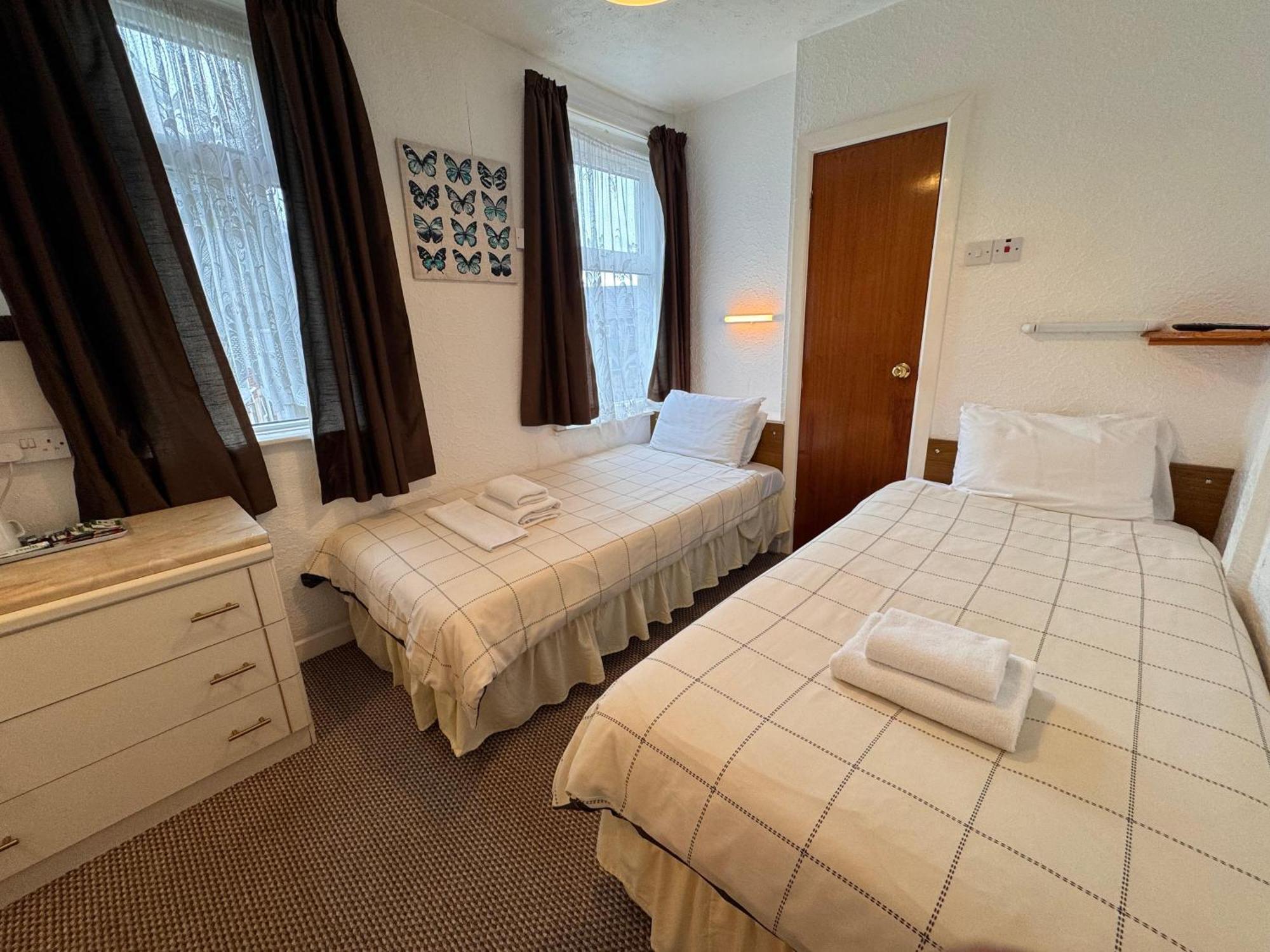 Oyo Delton Pleasure Hotel