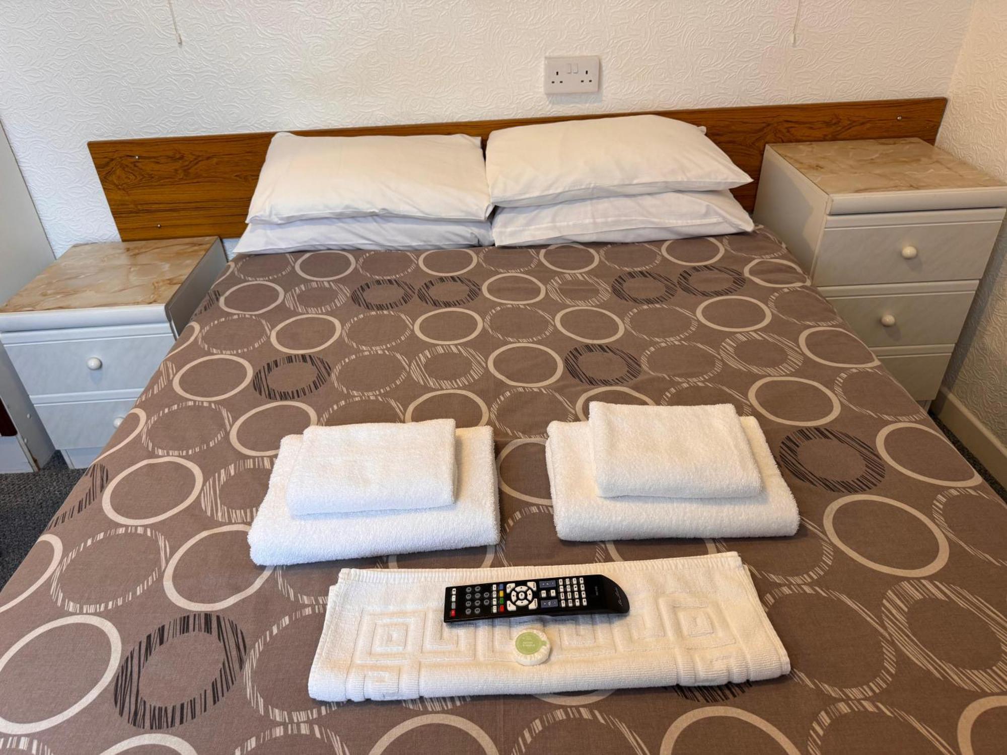 Oyo Delton Pleasure Hotel 4*