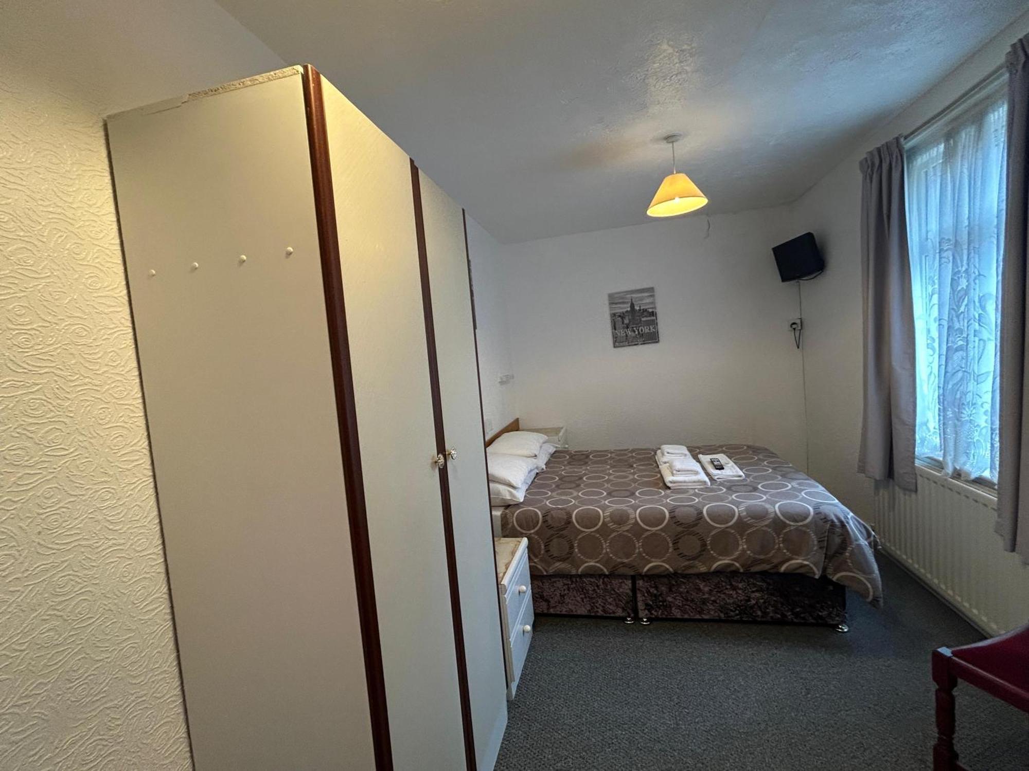 Oyo Delton Pleasure Hotel 4*